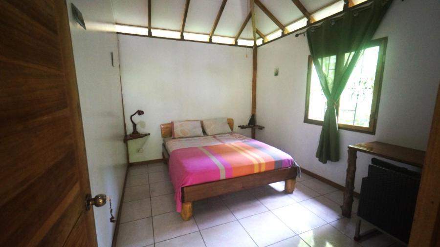 Casa De Los Amigos Caribena Cahuita Εξωτερικό φωτογραφία