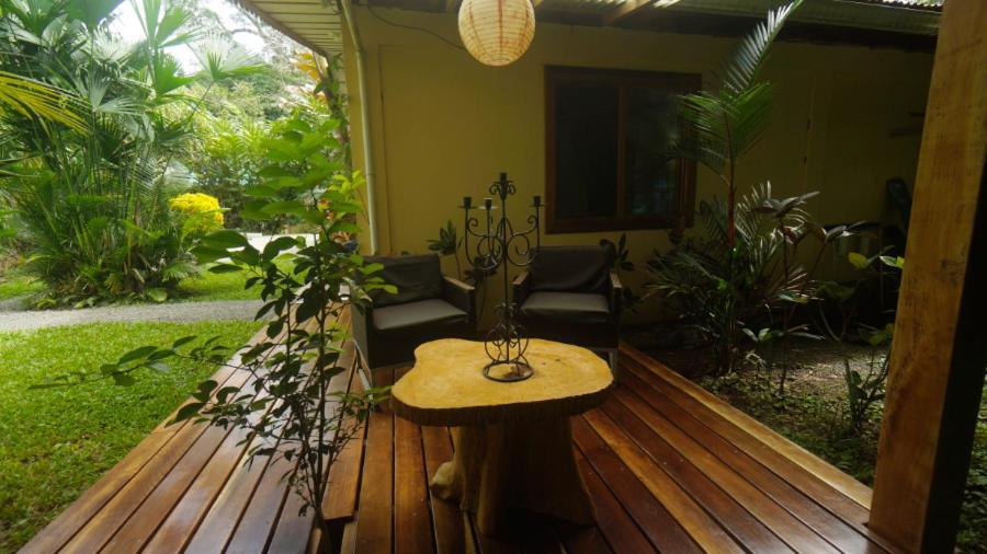 Casa De Los Amigos Caribena Cahuita Εξωτερικό φωτογραφία
