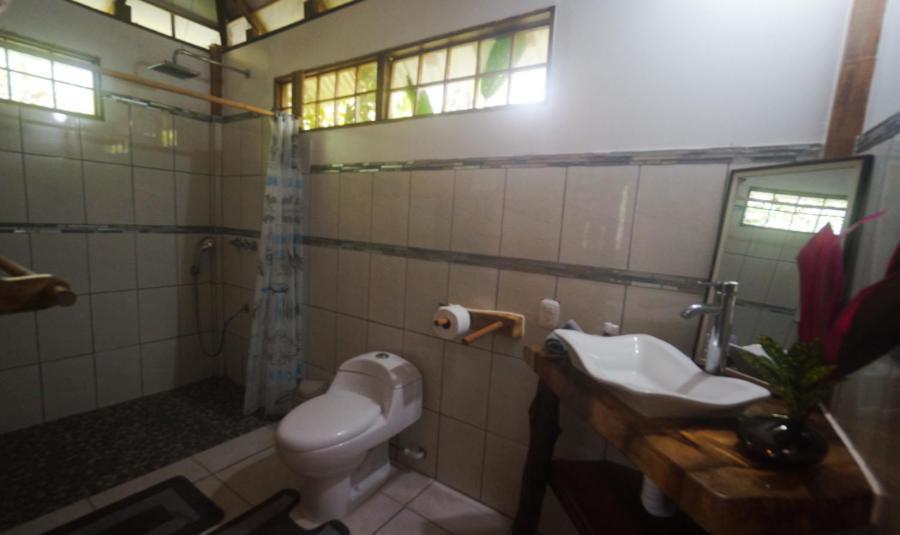 Casa De Los Amigos Caribena Cahuita Εξωτερικό φωτογραφία