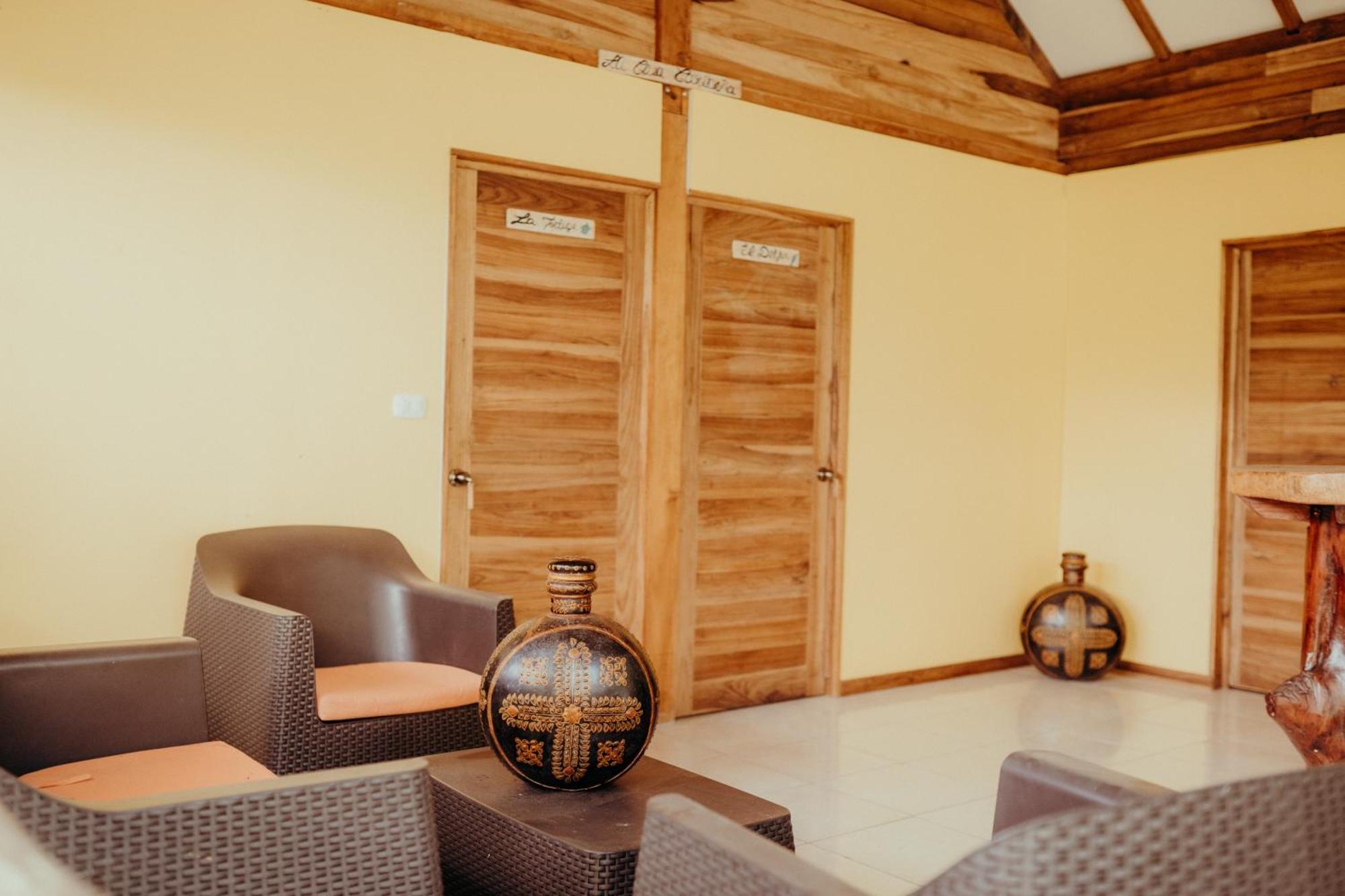 Casa De Los Amigos Caribena Cahuita Εξωτερικό φωτογραφία